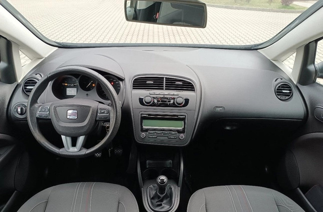 Seat Altea XL cena 23900 przebieg: 213000, rok produkcji 2011 z Góra małe 529